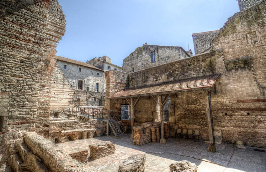 roman baths arles france