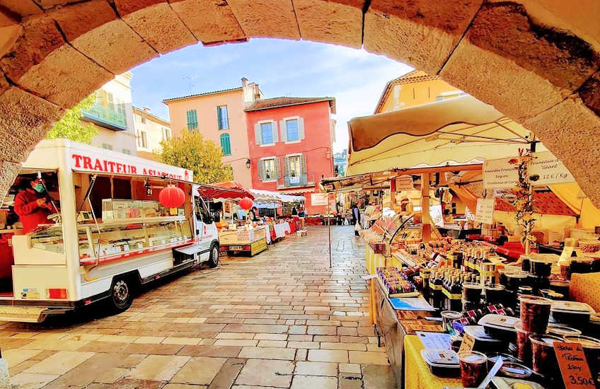 Markets in south France