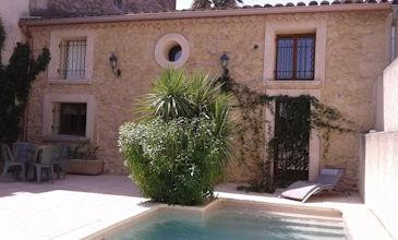 Maison de Vaudour - villas rent Southern France with pool